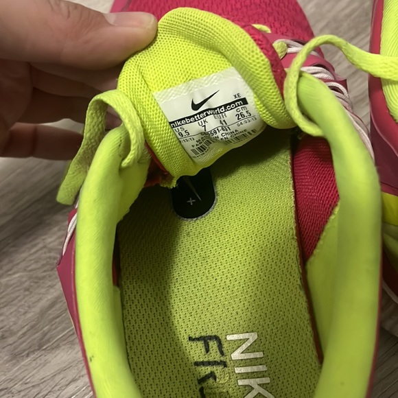 Nike Free in neon pink - Picture 3 of 3